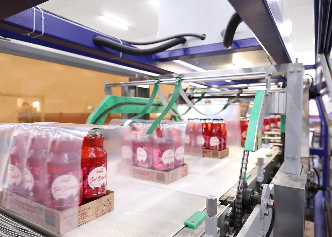 2 Liter Shrink Wrapping Machine For PET Bottle With Automatic PLC Control